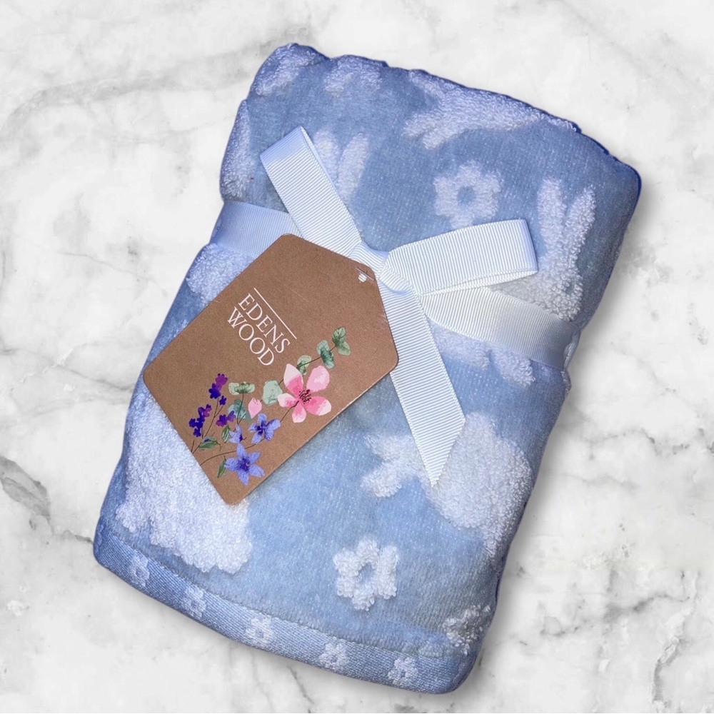 Easter Bunny Hand towels (2) NEW